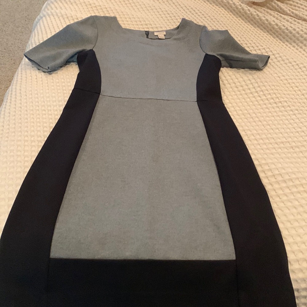 Very nice sheath dress!!